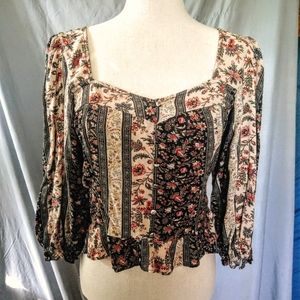 American Eagle Super Cute Crop Top Size Large